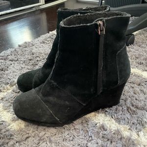 Tom’s Kelsey Wedge Bootie